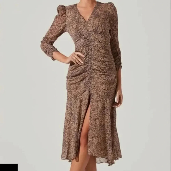 New ASTR The Label Medine Midi Dress Leopard Animal Print Draped Front Women's L - Picture 2 of 12